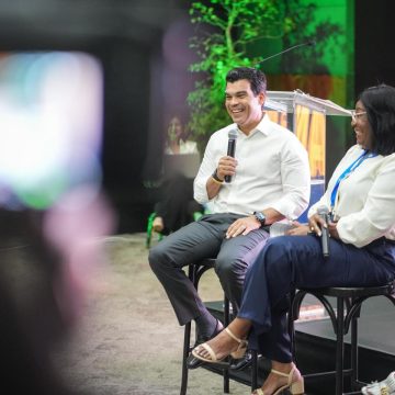 Arnaud pondera en Cumbre Mundial de Comunicación Política la transparencia de este Gobierno