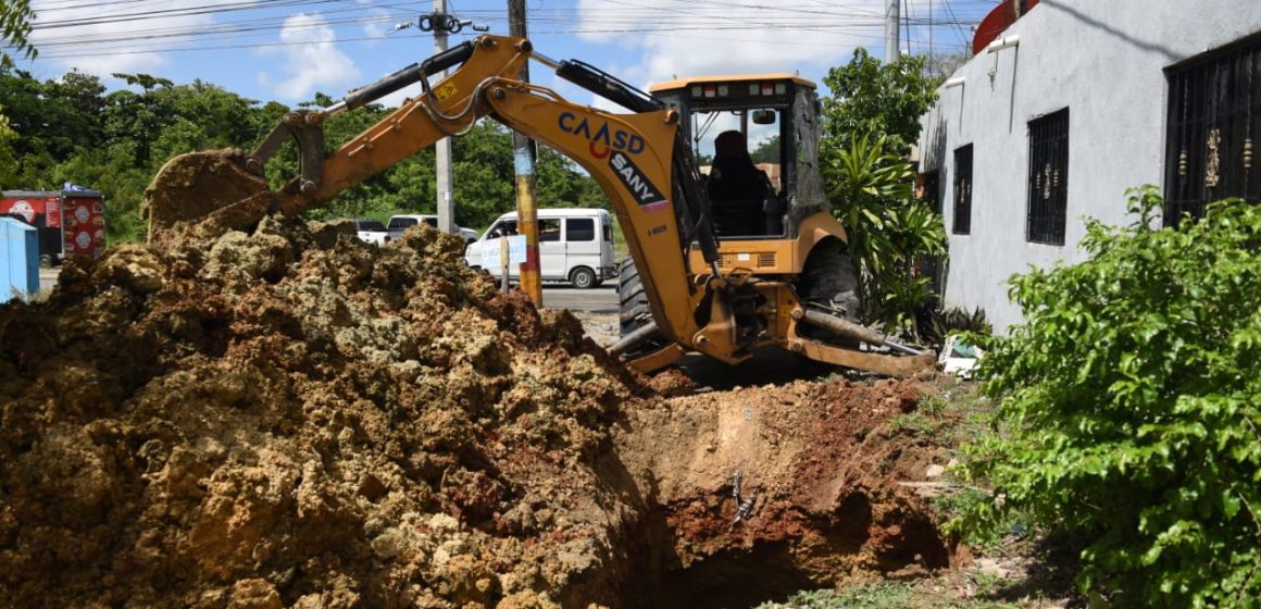 Camión privado perfora tubería del acueducto Barrera de Salinidad y obliga a interrumpir el suministro de agua en SDE