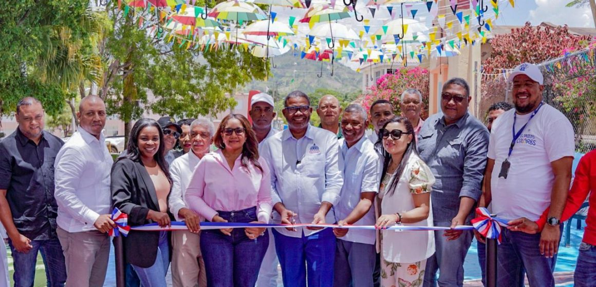 Robert Polanco afirma jornadas de Propeep no tienen color: “Nuestro compromiso es trabajar en favor de la gente más necesitada”