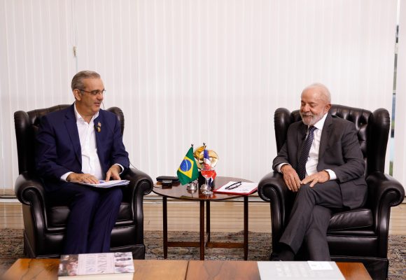 Presidentes de Brasil y República Dominicana sostienen reunión bilateral en el marco de encuentro Brasil-Caribe