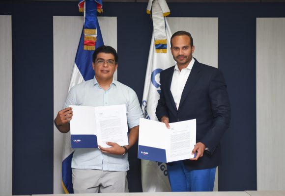 CAASD y ANIPARD firman acuerdo para fomentar la remoción sostenible de sedimentos y el desarrollo local 