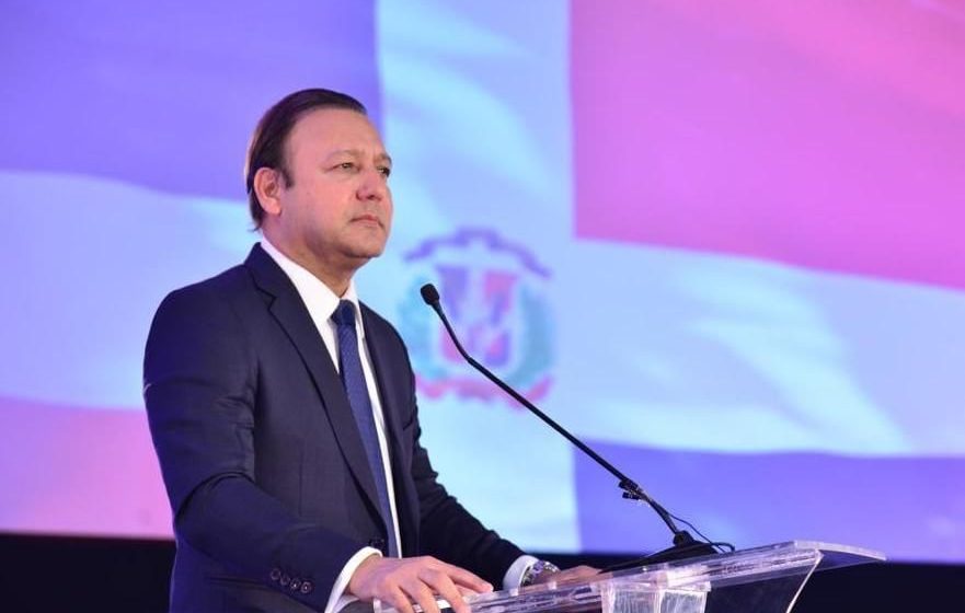 Abel Martínez critica el alza en los costos de los combustibles