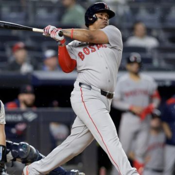 Rafael Devers necesitó menos partidos que David Ortiz para conectar 30 jonrones contra los Yanquis de Nueva York