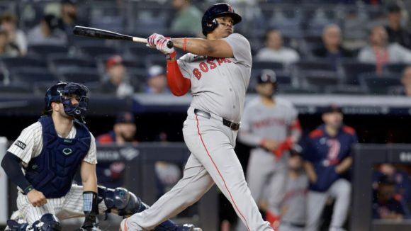 Rafael Devers necesitó menos partidos que David Ortiz para conectar 30 jonrones contra los Yanquis de Nueva York