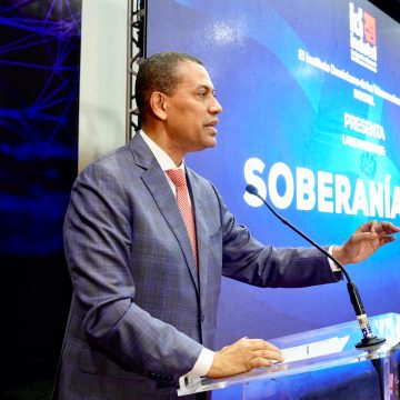 Gobierno lanza proyecto “Soberanía 4.0” para mitigar interferencias de emisoras haitianas en suelo dominicano