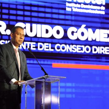 500 estudiantes reciben becas del INDOTEL en premiación STEM