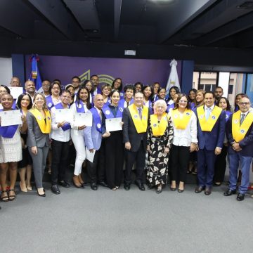 Más de 1,500 militantes del PRM han recibido formación en su escuela política