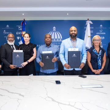 Gabinete De Política Social Firma Convenios Interinstitucionales con Idev Y FundelosaPara Fortalecer la Salud y el Desarrollo Comunitario
