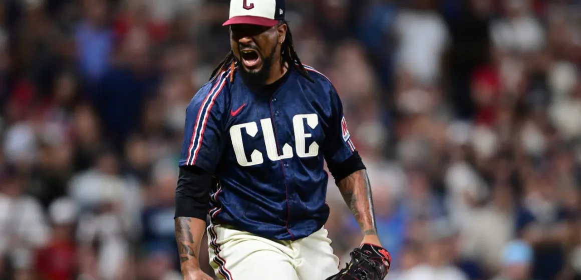 MLB suspende a Emmanuel Clase por apuestas
