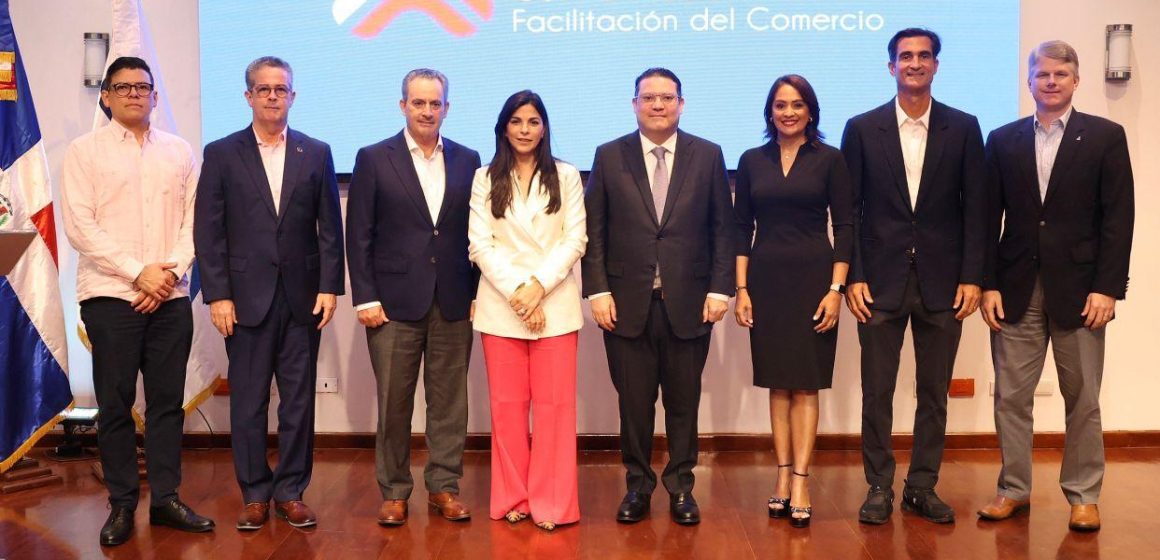 Francesca Rainieri, presidenta de Amchamdr, resalta cambios en Aduanas bajo el liderazgo de Yayo