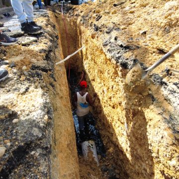 CAASD trabaja en ampliación del sistema de alcantarillado en barrios del Distrito Nacional