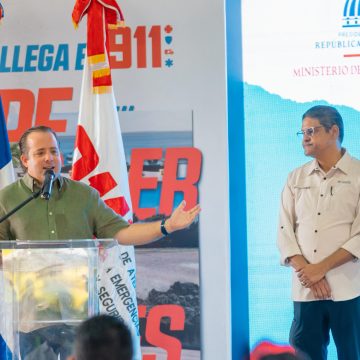 Ministro Paliza encabeza inauguración del Sistema 911 y Centro de Superación Comunitaria en Pedernales