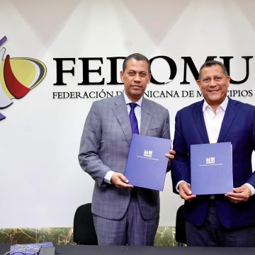 INDOTEL y Fedomu promoverán en alcaldías educación sobre telecomunicaciones y gestión de infraestructura
