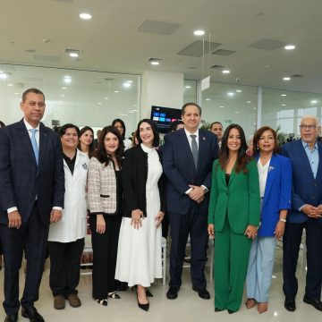 40148f2d-e0c0-41d1-bbb4-a1bf9f0d2963 INDOTEL conecta unidad de Oncología Pediátrica del INCART; niños podrán acceder a internet mientras reciben tratamiento contra cáncer