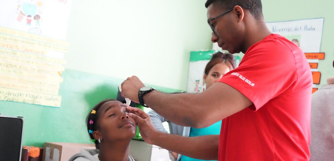 INABIE destaca ha beneficiado a más 46,193 estudiantes con atenciones de salud visual durante este Gobierno, con motivo del Día Mundial de la Visión