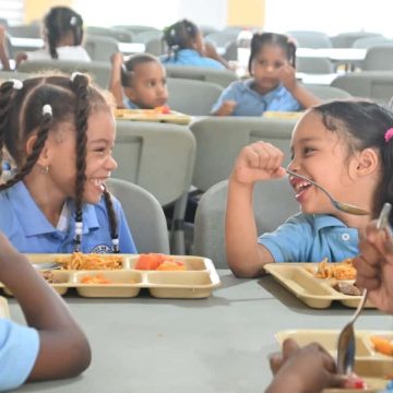 El INABIE resalta sus aportes a la disminución del hambre y la malnutrición a través de su Programa de Alimentación Escolar