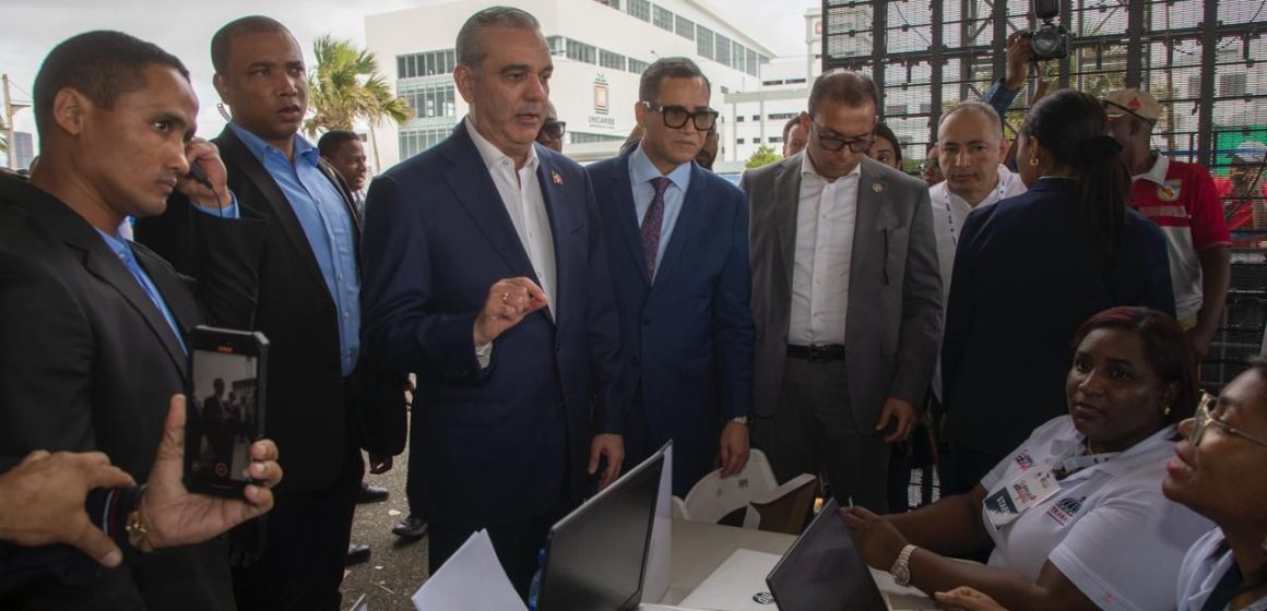 55a0b23c-5d6a-46f1-bd7c-b40bc64d01e5 Presidente Abinader lanza programa “RD-Trabaja” con más de 7,000 vacantes disponibles de empleos formales