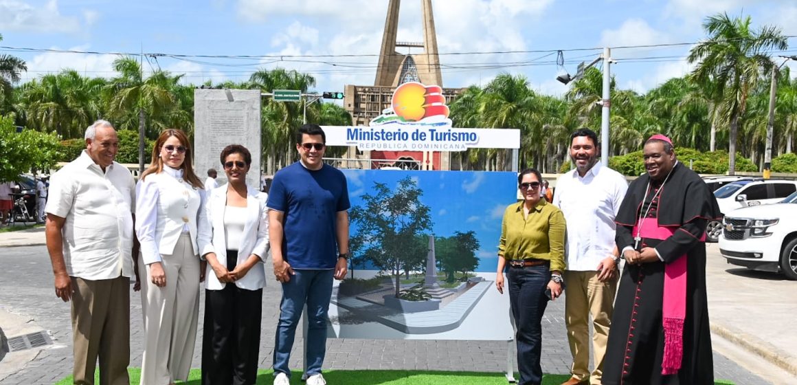 David Collado deja iniciadas varias obras en el entorno de la Basílica de Higüey. 