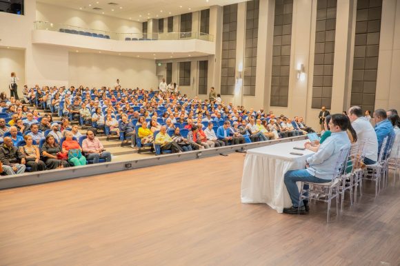 46547f7c-9bbb-445e-9fc6-fbc3553c8074 INABIE se reúne con suplidores para escuchar inquietudes sobre proyecto de pliego de condiciones específicas para licitaciones del almuerzo escolar de los próximos años lectivos