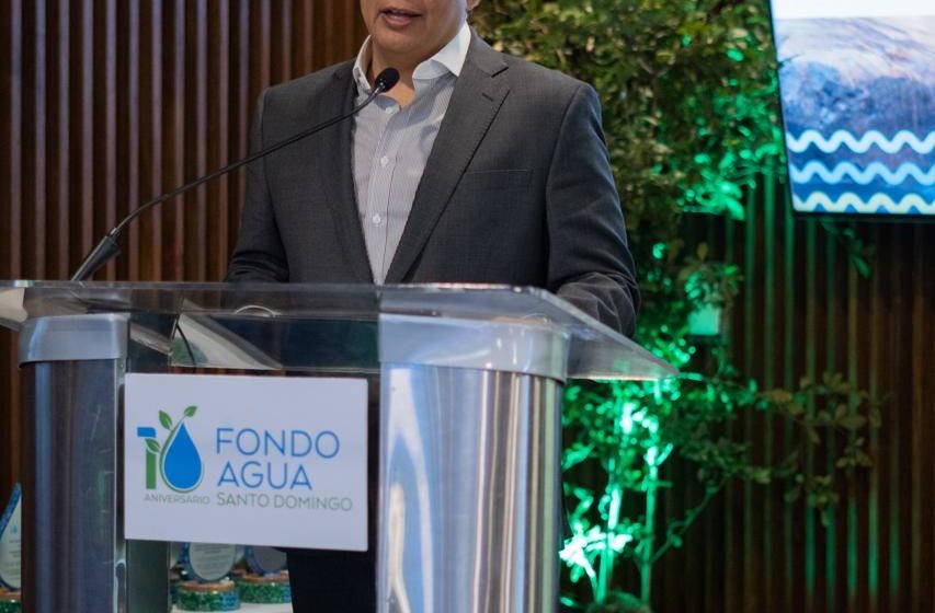 c7da5f04-099c-4d87-82f1-9b1ff05a9467 Fondo Agua Santo Domingo reconoce la gestión de Fellito Suberví por su contribución a la sostenibilidad hídrica