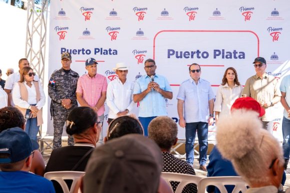 Propeep retoma su agenda de jornadas “Primero Tú”, tras paso tormenta Melissa; en Villa Isabela