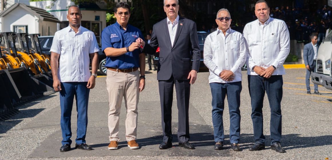 ff045439-f2f2-44f4-8270-00f29768064a Presidente Abinader y Fellito avanzan en transformación del servicio de agua con el nuevo Plan de Zona en GSD