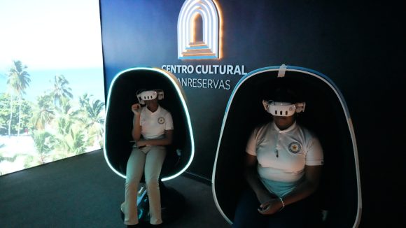 Estudiantes aprenden historia y cultura fuera del aula con programa del INABIE