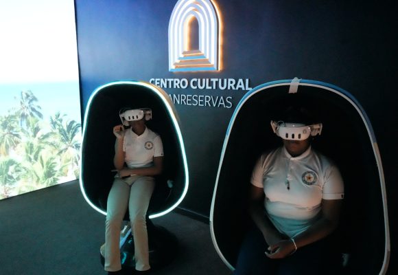 Estudiantes aprenden historia y cultura fuera del aula con programa del INABIE