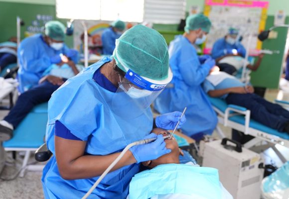 1d5057a5-5819-4612-a155-b728eba0bcc5 El INABIE beneficia a más de 620 estudiantes de Pedernales con soluciones de salud bucal