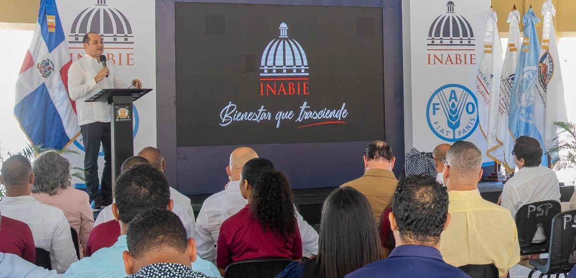 El INABIE inaugura cocinas y huertos escolares construidos en seis escuelas de San Juan con el apoyo técnico de la FAO