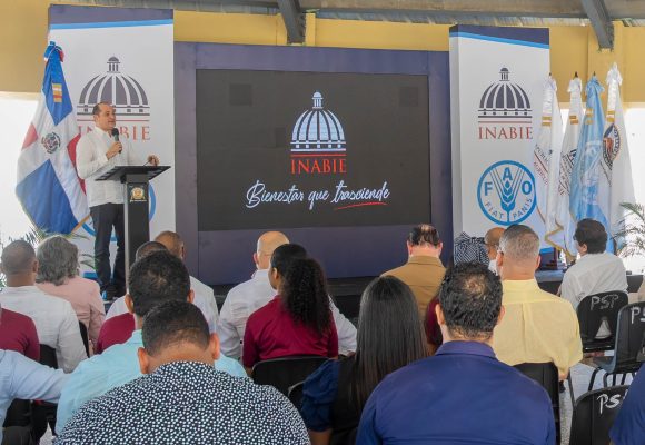 El INABIE inaugura cocinas y huertos escolares construidos en seis escuelas de San Juan con el apoyo técnico de la FAO