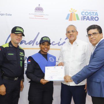 704ae05f-07c4-46e6-8346-8c2cd701c575 CND certifica a 163 policías municipales de Santo Domingo Este como multiplicadores en prevención del consumo de drogas