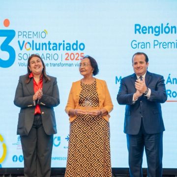 Ministro Paliza encabeza Premio Nacional Voluntariado Solidario 2025