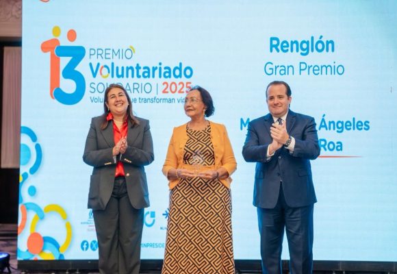 9e8c8c14-4029-4654-b021-26b517c2fe35 Ministro Paliza encabeza Premio Nacional Voluntariado Solidario 2025