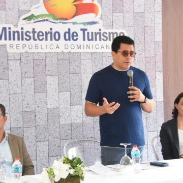 IMG-20251212-WA0113 Ministro de Turismo reabre más calles en Ciudad Colonial y presenta obras de estabilización de monasterio de San Francisco