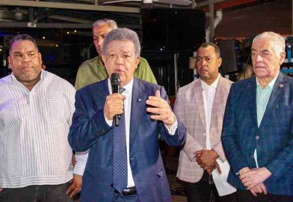 Leonel: “La gran estafa a los pobres con SeNaSa marca un año horrible para la República Dominicana”