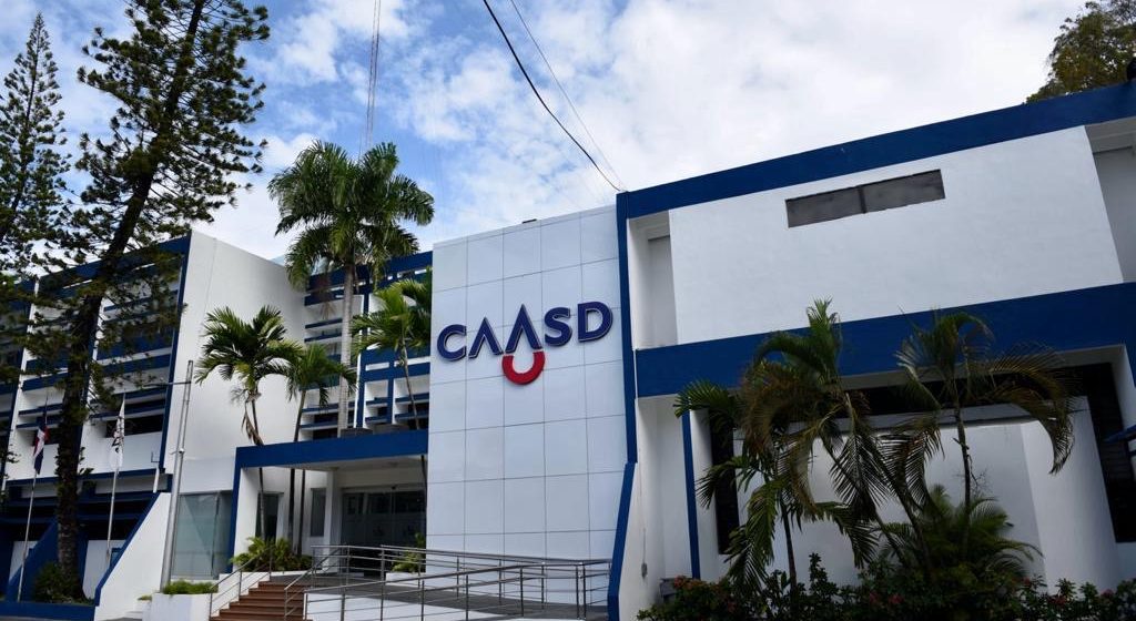 cdb8694e-f56c-4989-9a00-d5ea34f383e5 CAASD reitera drenado de línea de 36 pulgadas, en la avenida General Gregorio Luperón