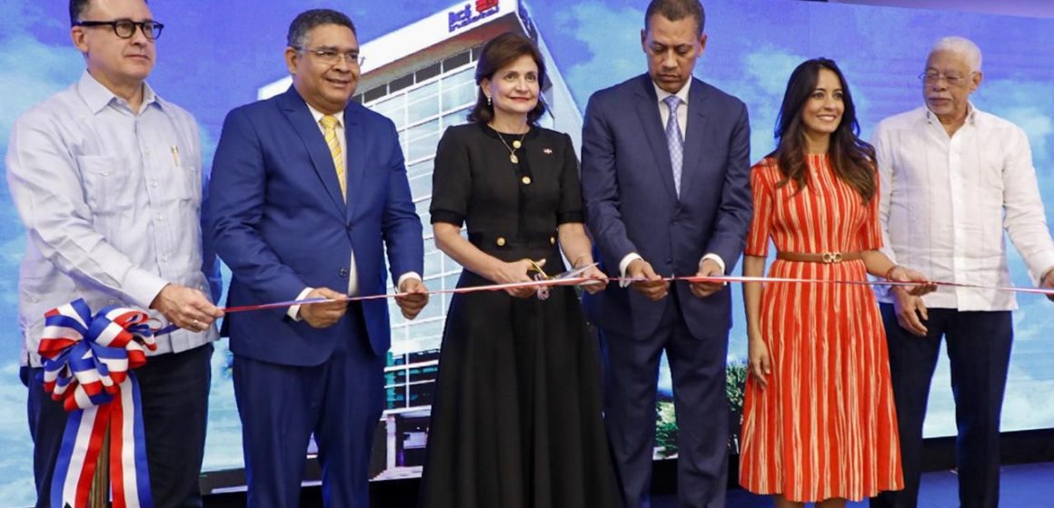 Vicepresidenta Peña y Guido Gómez Mazara inauguran nueva sede del Indotel; concluyen 24 años de pago de alquiler