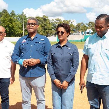 Propeep y Desarrollo Barrial supervisan y coordinan intervenciones del “Gobierno Contigo” en La Altagracia