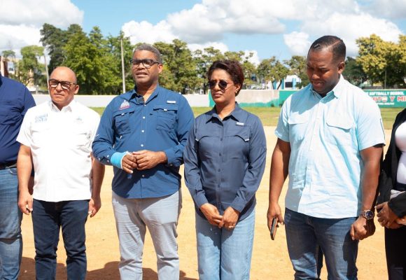 Propeep y Desarrollo Barrial supervisan y coordinan intervenciones del “Gobierno Contigo” en La Altagracia