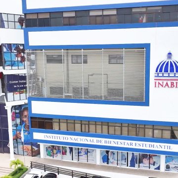 84c7dffd-e7d5-49ff-90f8-9b12e2bf8696 Más de 2,600 oferentes participan en licitaciones del almuerzo escolar del INABIE