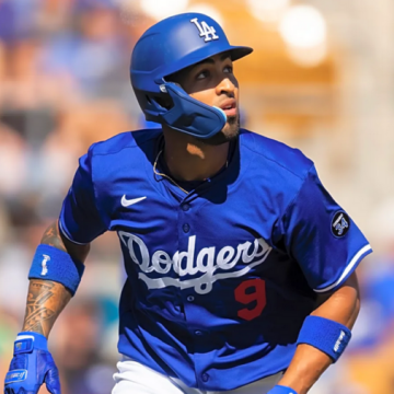 El jardinero de 34 años estará llegando el sábado al país listo para debutar en el fin de semana