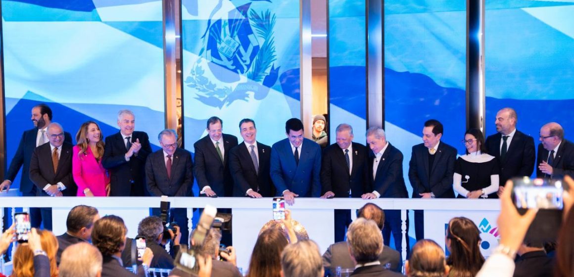 Ministro Collado inaugura stand dominicano en FITUR 2026, donde RD vuelve a brillar.