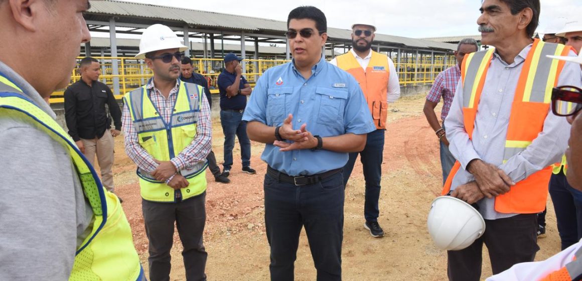 Fellito Suberví supervisa avances de ampliación acueducto Barrera de Salinidad que beneficiará a 1.8 millones de personas en SDE