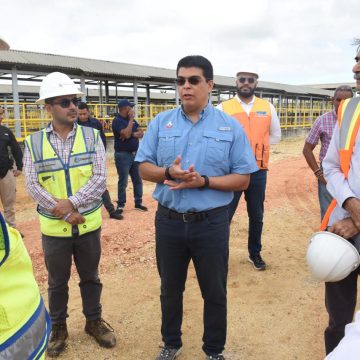 Fellito Suberví supervisa avances de ampliación acueducto Barrera de Salinidad que beneficiará a 1.8 millones de personas en SDE