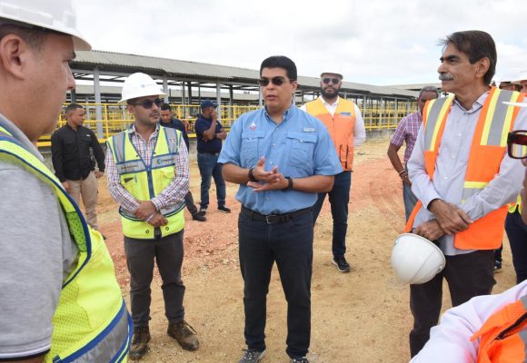 Fellito Suberví supervisa avances de ampliación acueducto Barrera de Salinidad que beneficiará a 1.8 millones de personas en SDE