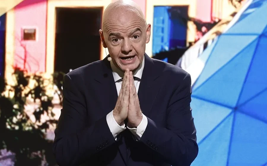 0000-8 Presidente de la FIFA tiene confianza en México para el Mundial, pese a violencia