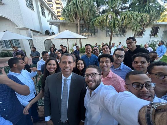 Guido Gómez Mazara alerta sobre crisis de ideas en la política dominicana