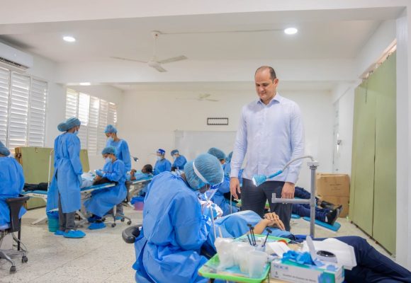 cb59077b-43e2-49fc-ab0b-942c5419aa16 El INABIE beneficia a más de 700 estudiantes de Monte Plata en jornada de salud integral.