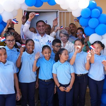 cf980ac6-961b-4645-ad9f-9fd6480cd71b INABIE pone en funcionamiento módulo de salud bucal para beneficiar a más de 6,000 estudiantes de Villa Vásquez